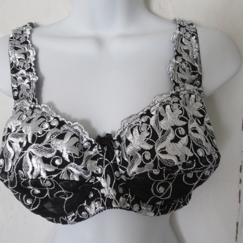 Amoureuse Bra 40C Black Floral Embroidered Full Coverage Back‎ Closure